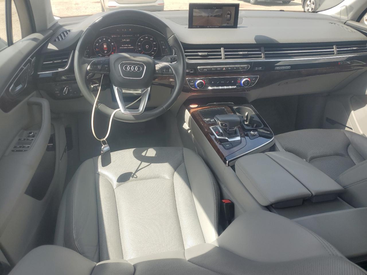 2019 Audi Q7 VIN WA1LAAF77KD021485 photo 8