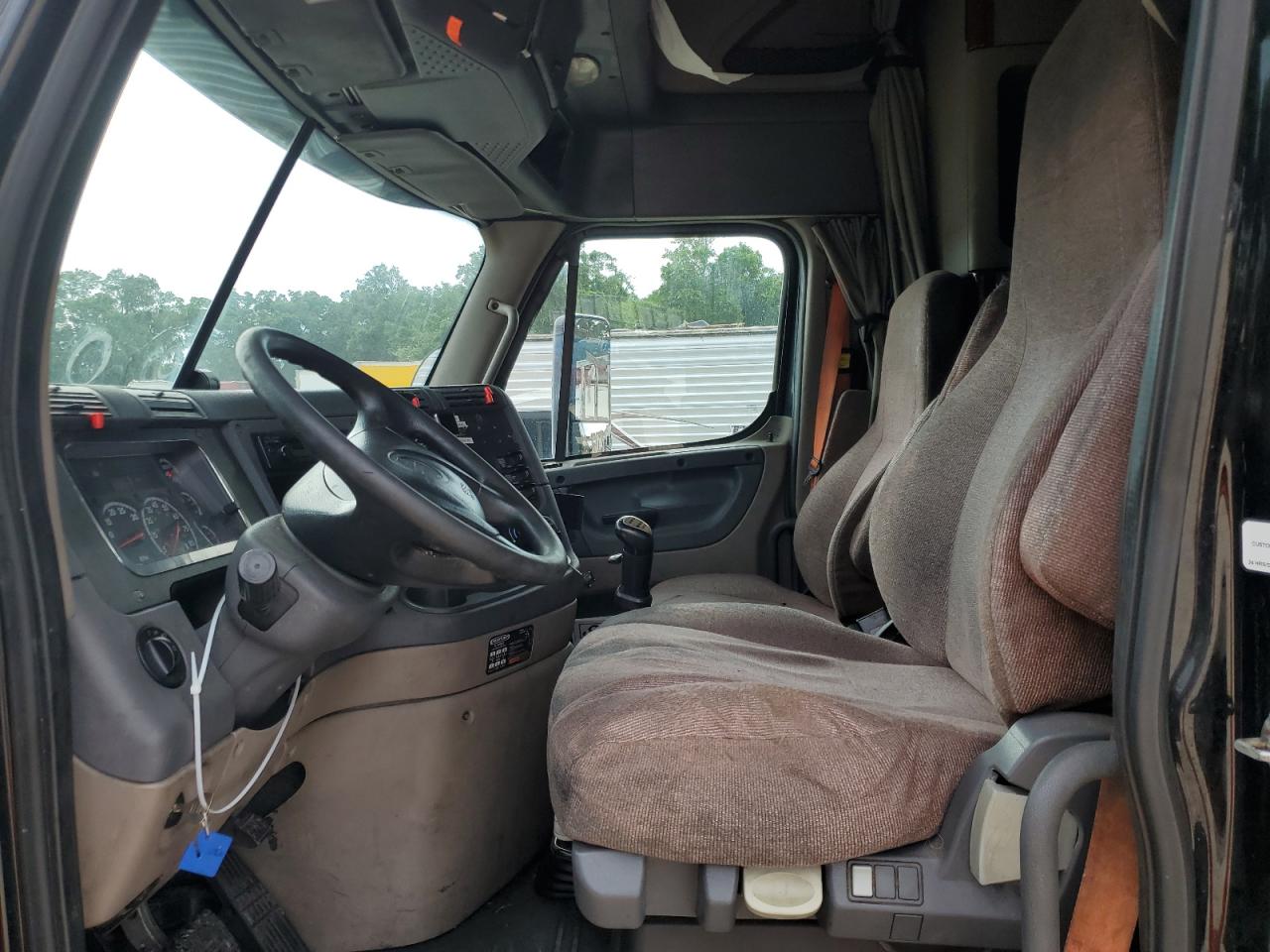 2015 FREIGHTLINER All other VIN 3AKJGLD60FSGJ8779 photo 5