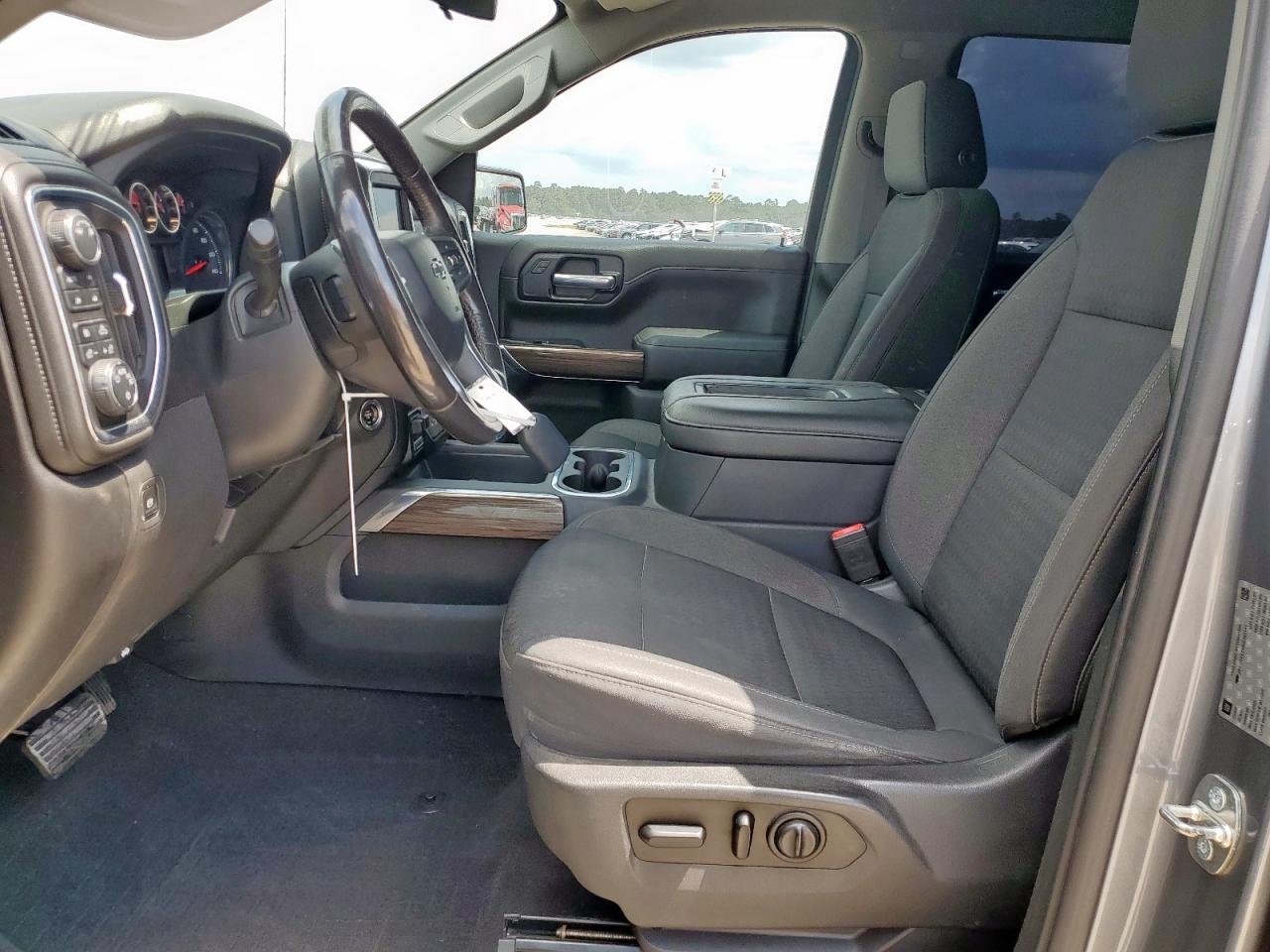 2019 Chevrolet All models VIN 3GCUYEED4KG282144 photo 7
