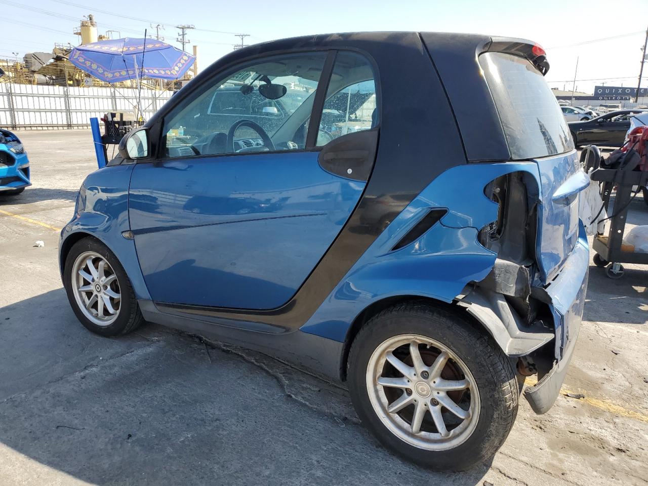 2009 Smart Fortwo VIN WMEEJ31X59K218647 photo 2