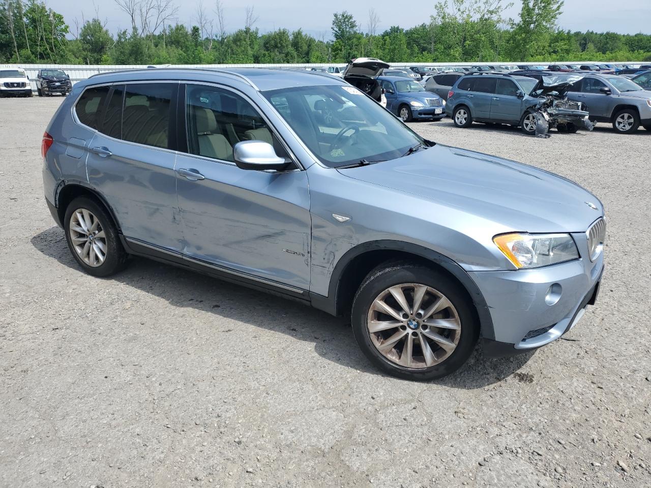 2013 BMW X3 VIN 5UXWX9C56D0D05477 photo 4