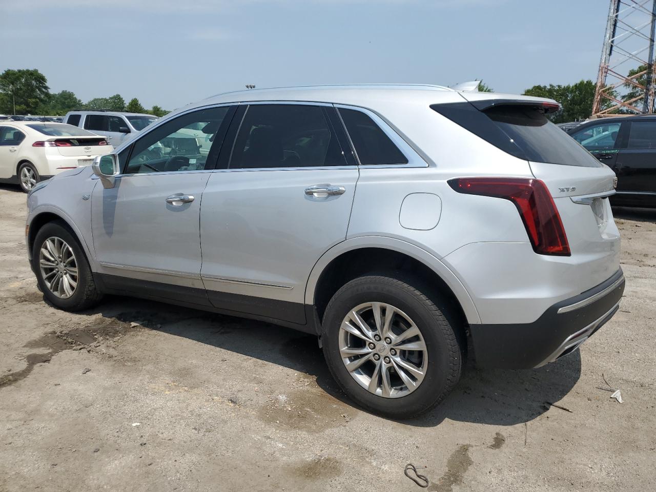 2020 Cadillac Xt5 VIN 1GYKNCRS9LZ147413 photo 2
