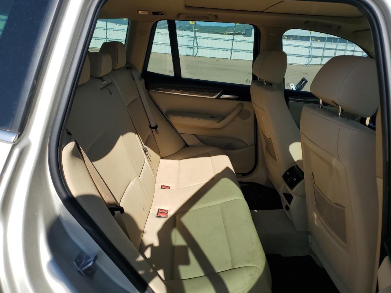 2016 BMW X3 VIN 5UXWY3C5XG0N87733 photo 10