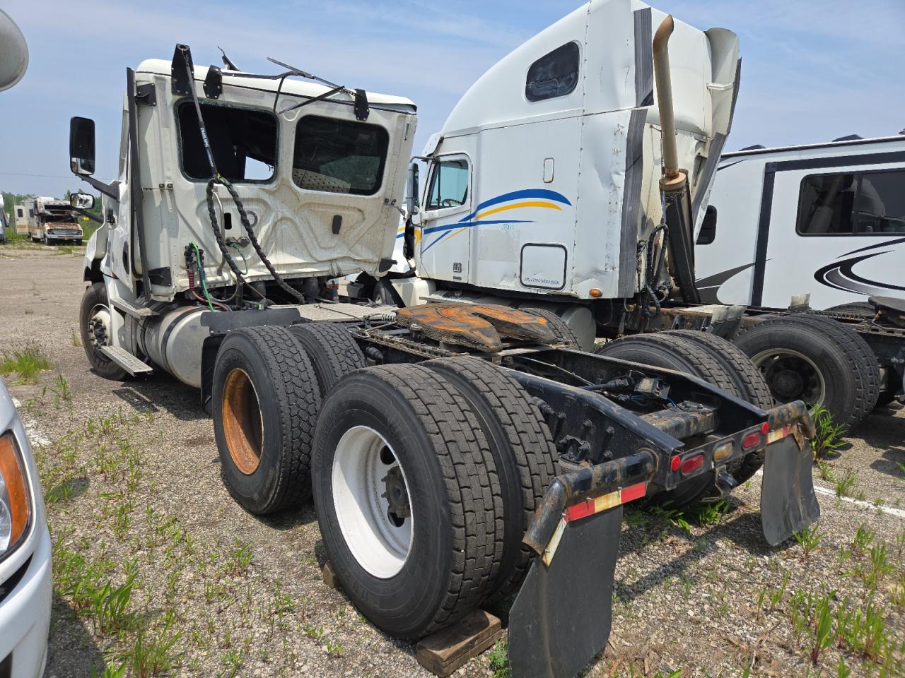 2022 FREIGHTLINER All other VIN 3AKJHLDV6NSMS8792 photo 3
