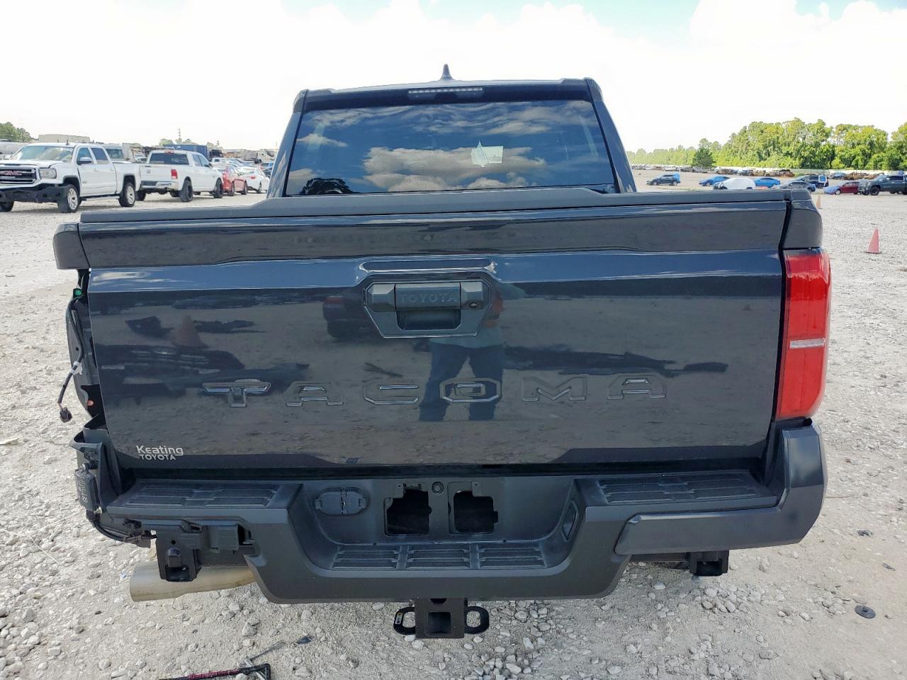 2024 Toyota Tacoma VIN 3TMKB5FN2RM011546 photo 6