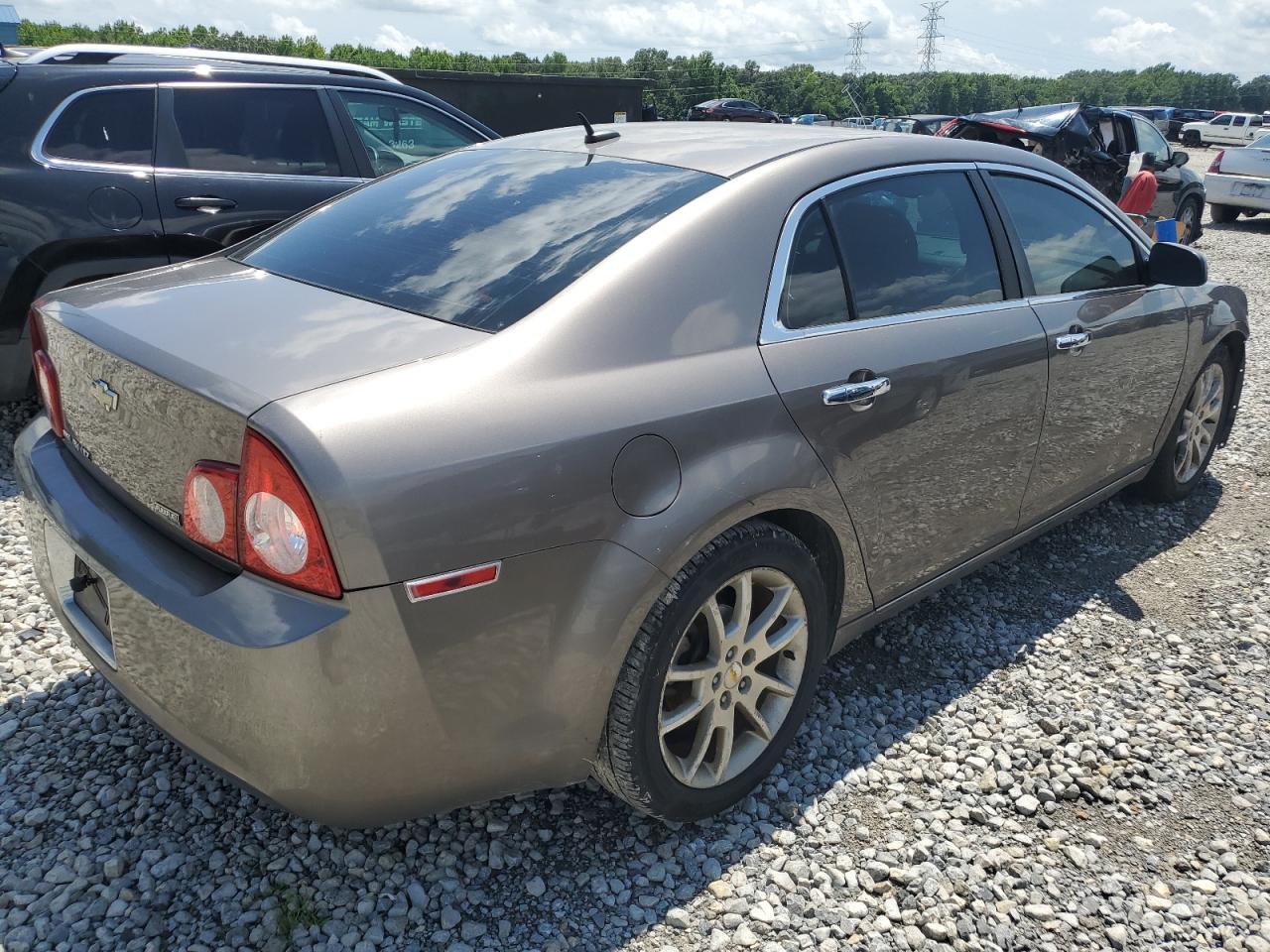 2010 CHEV Malibu VIN 1G1ZE5E08AF323802 photo 3