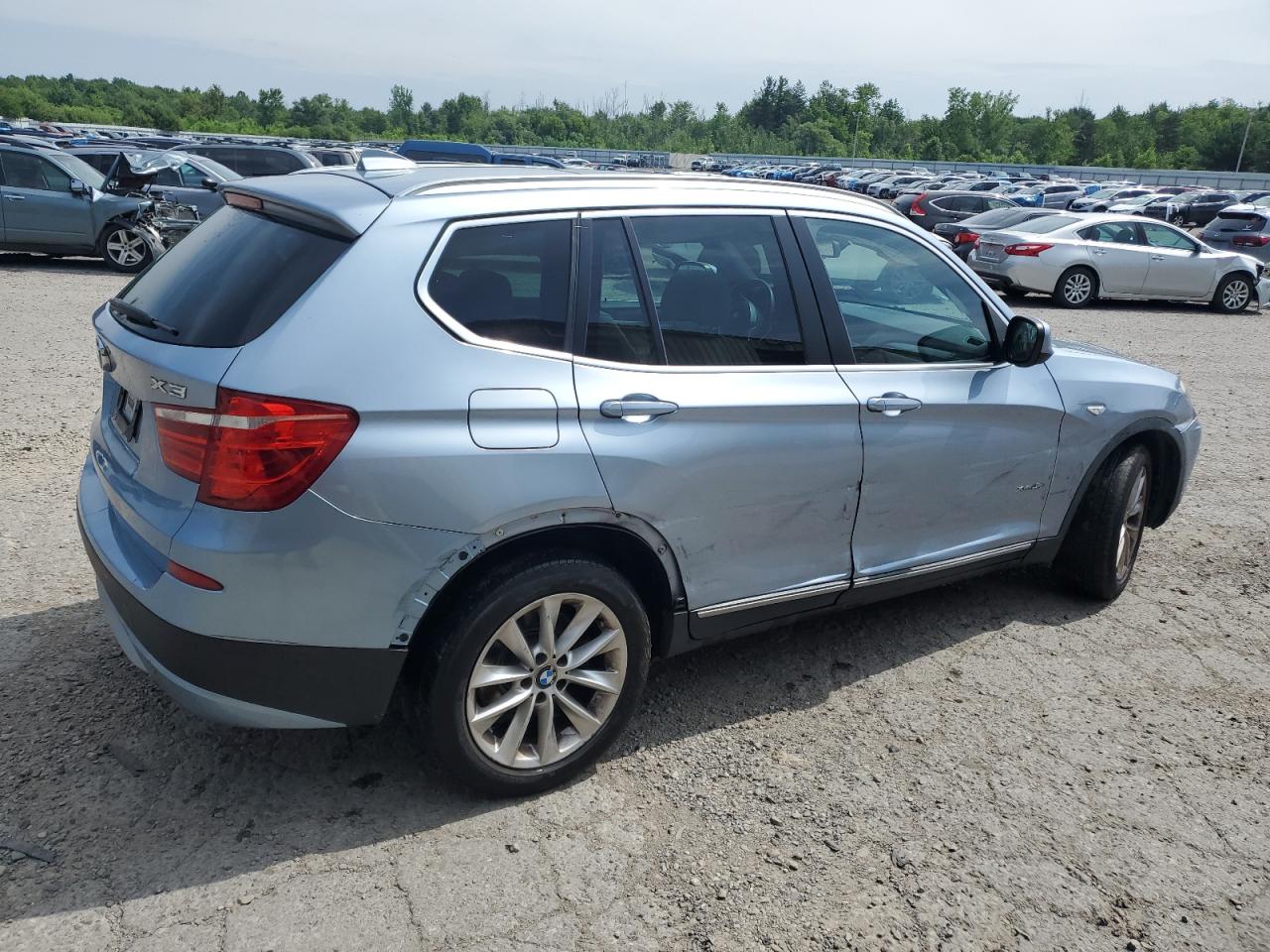 2013 BMW X3 VIN 5UXWX9C56D0D05477 photo 3