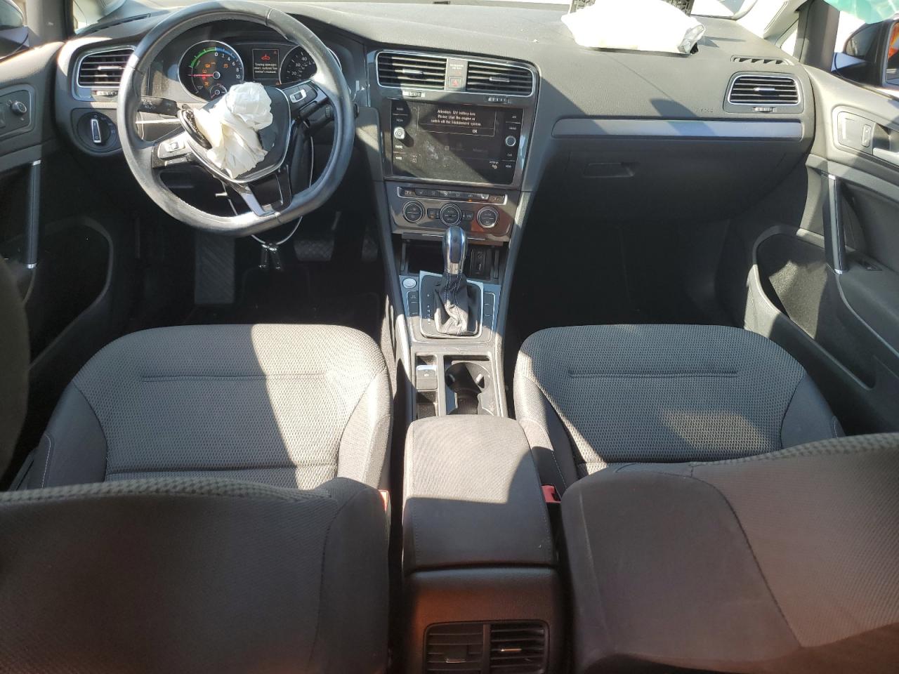 2019 VOLKSWAGEN E-golf se VIN WVWKR7AU8KW903263 photo 8