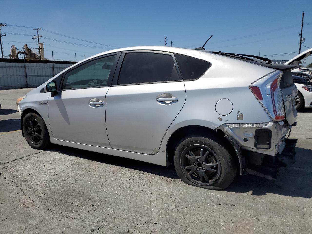 2013 Toyota Prius VIN JTDKN3DU0D0346709 photo 2