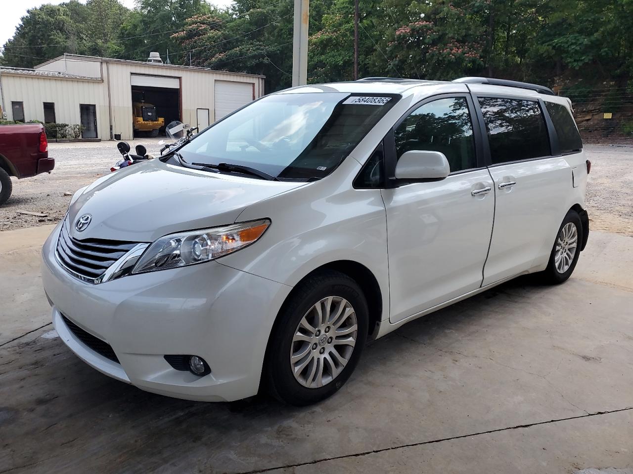 2017 Toyota All models VIN 5TDYZ3DC4HS867912 photo 1