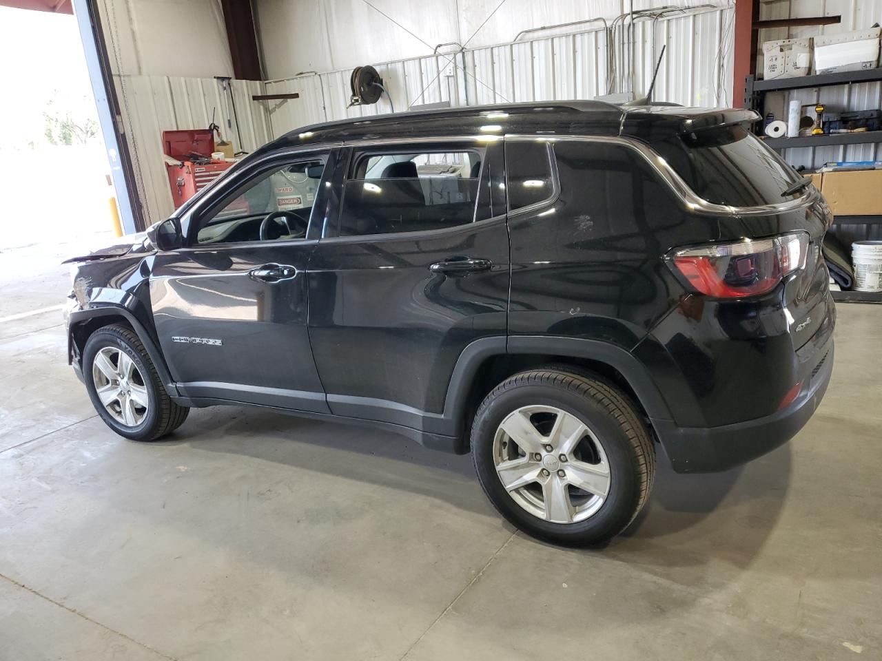 2022 JEEP Compass la VIN 3C4NJDBB5NT105376 photo 2