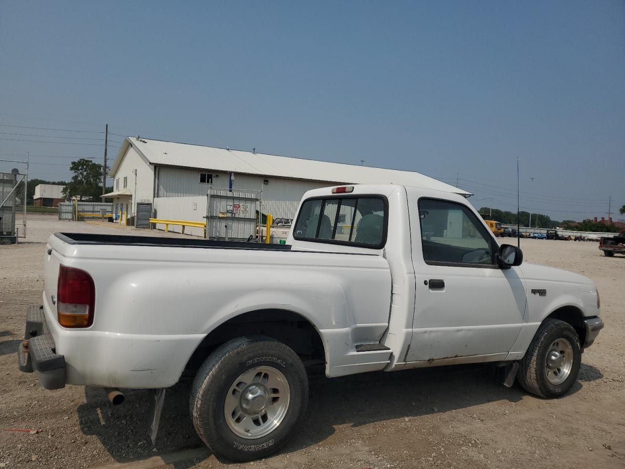 1996 Ford Ranger VIN 1FTCR10A0TPA56355 photo 3