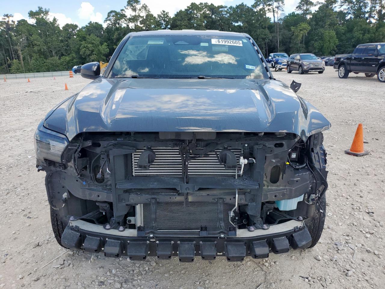 2024 Toyota Tacoma VIN 3TMKB5FN2RM011546 photo 5