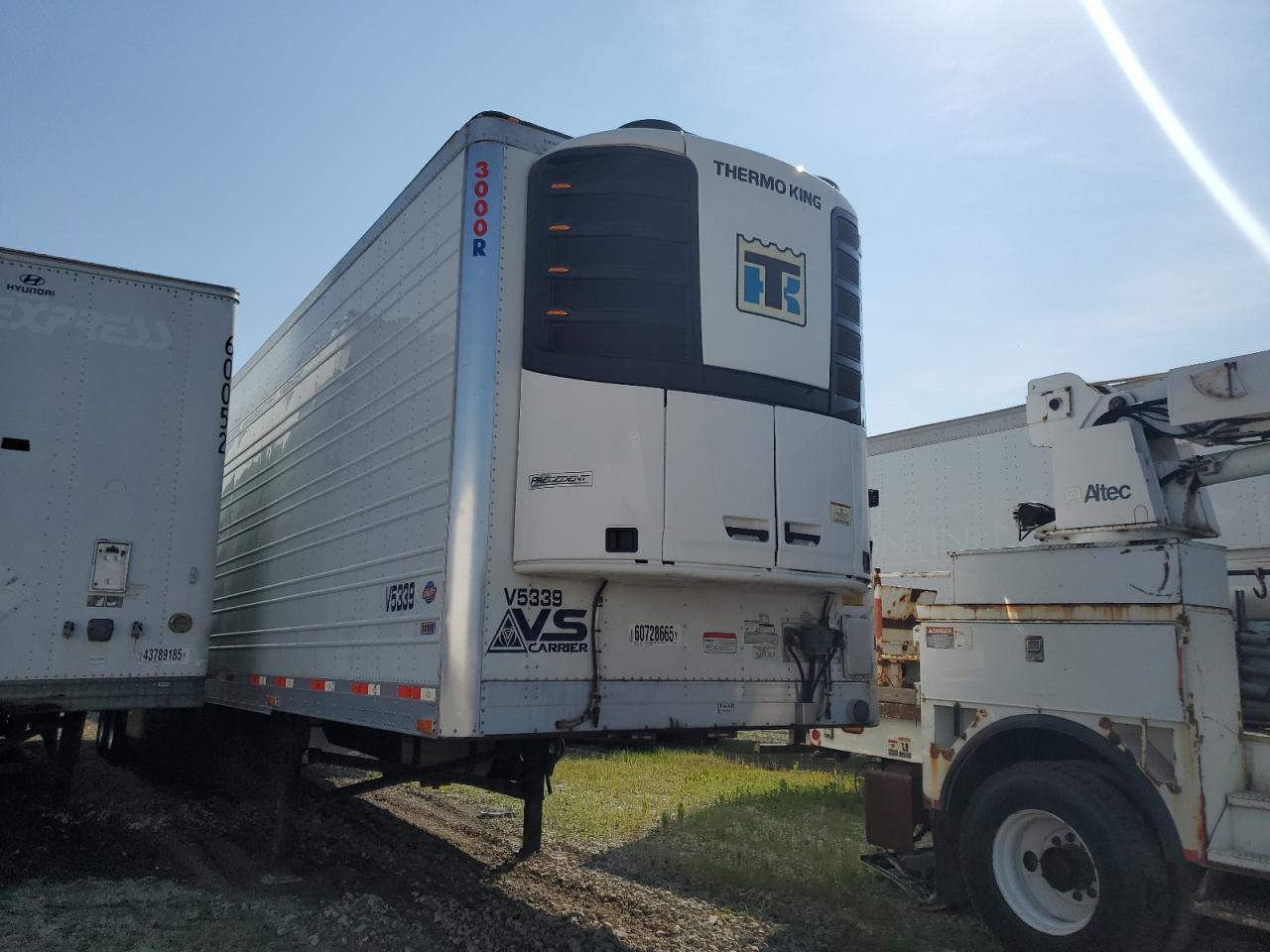2023 UTILITY All models VIN 3UTVS2537P8814006 photo 1