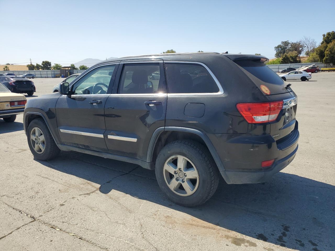 2013 Jeep Grand cher VIN 1C4RJEAG6DC528661 photo 2