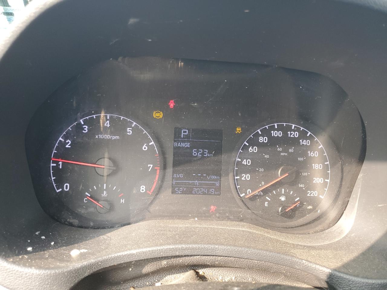2019 HYUNDAI Accent VIN 3KPC24A33KE086051 photo 9
