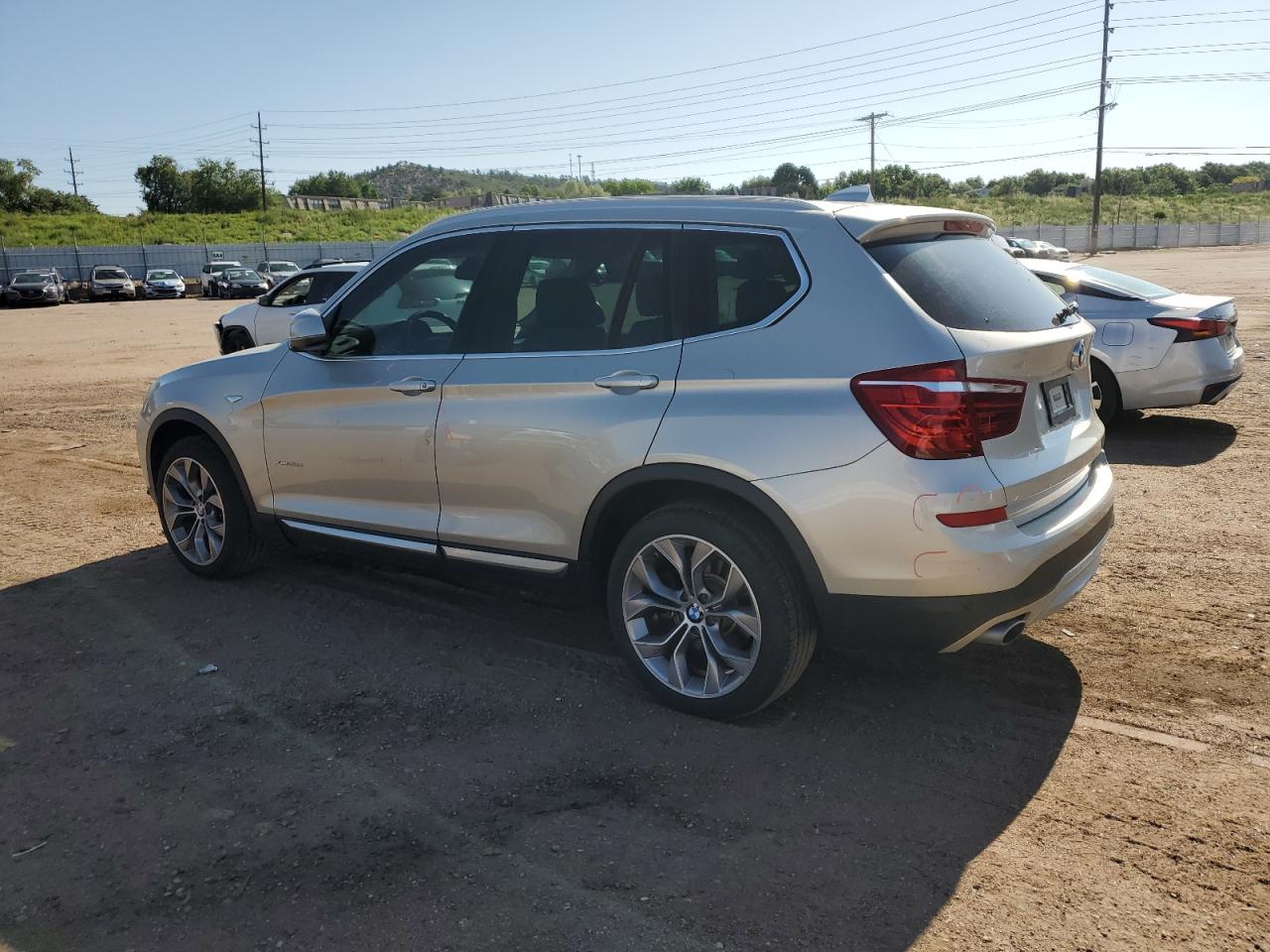 2016 BMW X3 VIN 5UXWY3C5XG0N87733 photo 2