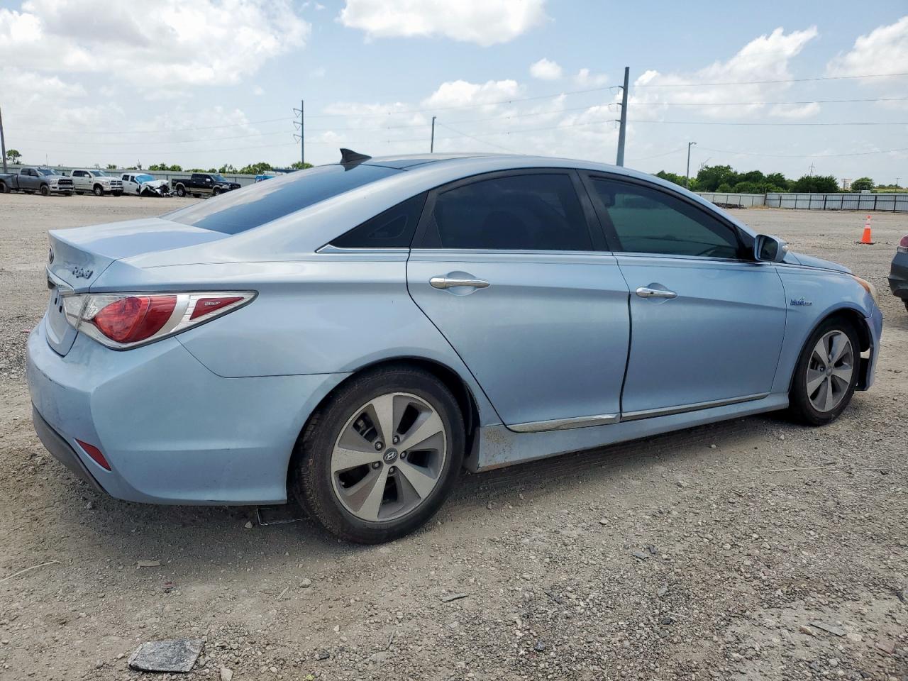 2012 Hyun Sonata VIN KMHEC4A41CA045531 photo 3