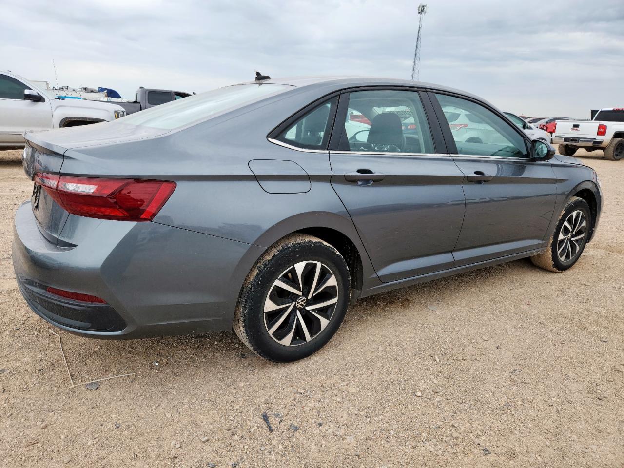 2022 Volkswagen Jetta VIN 3VWCM7BU7NM022122 photo 3