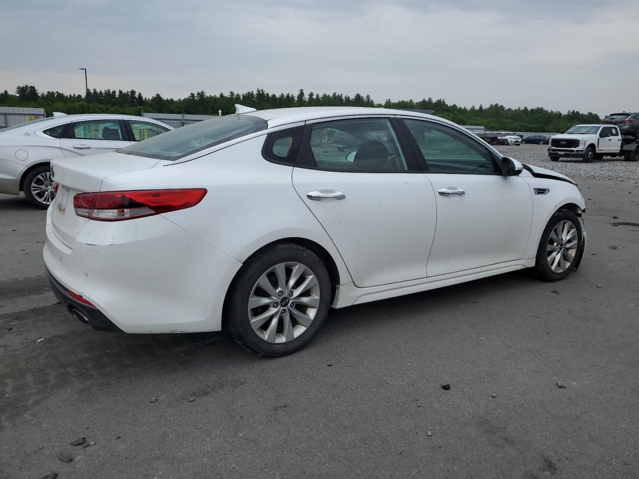 2018 Optima VIN 5XXGT4L39JG263932 photo 3