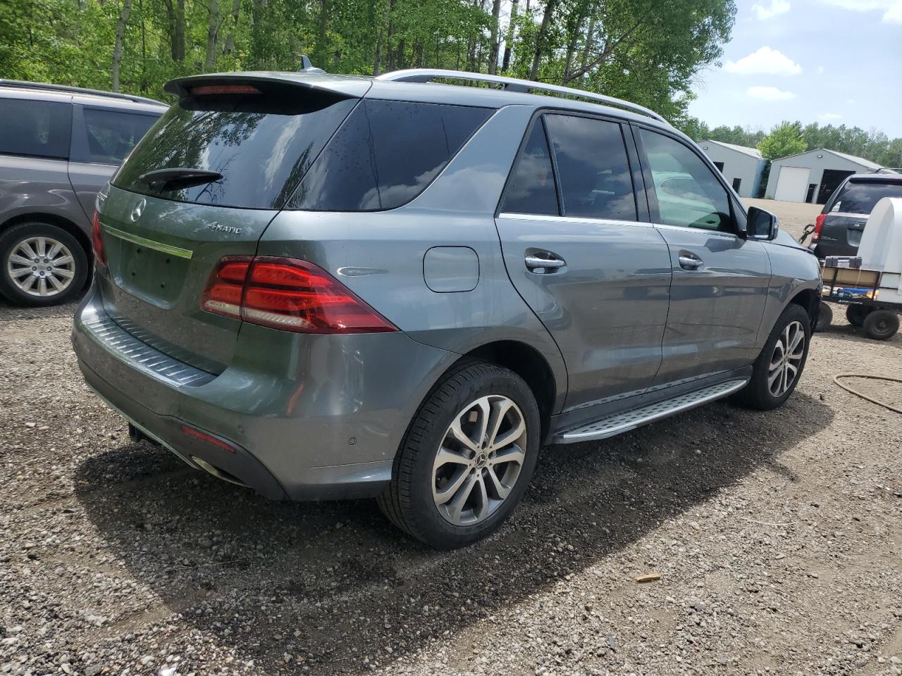 2017 MERCEDES-BENZ Gle class VIN 4JGDA5GB0HA989809 photo 3