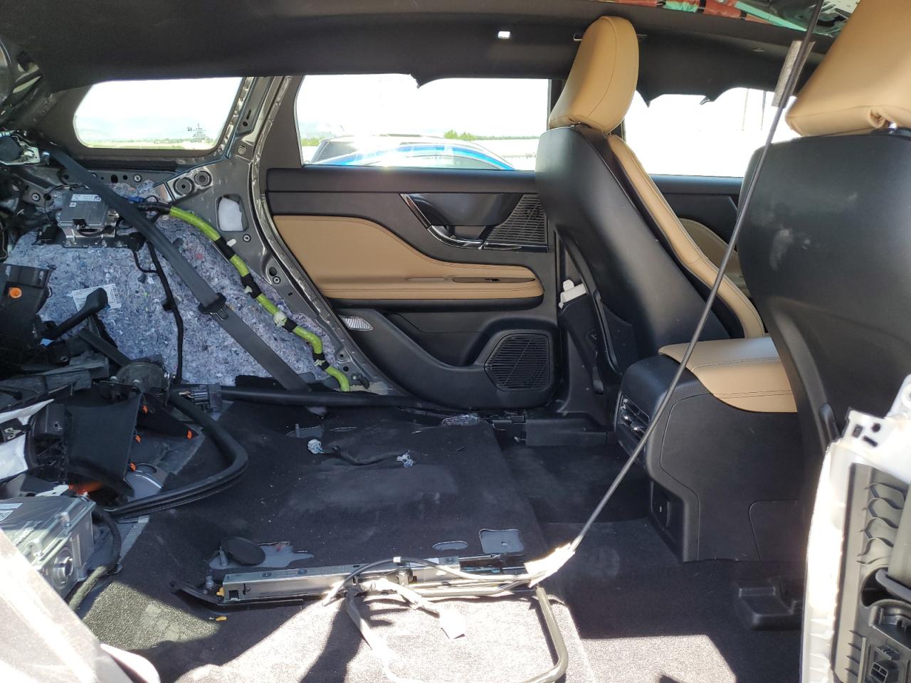 2022 Lincoln Corsair VIN 5LMTJ5DZ9NUL37498 photo 11