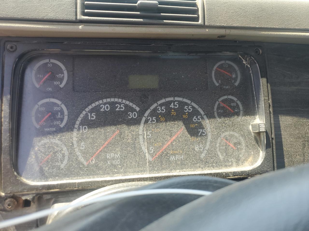 2005 FREIGHTLINER All other VIN 1FUJA6CK55LU88894 photo 8