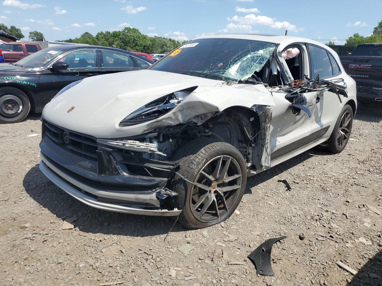 2024 Porsche Macan base VIN WP1AA2A55RLB07403 photo 1