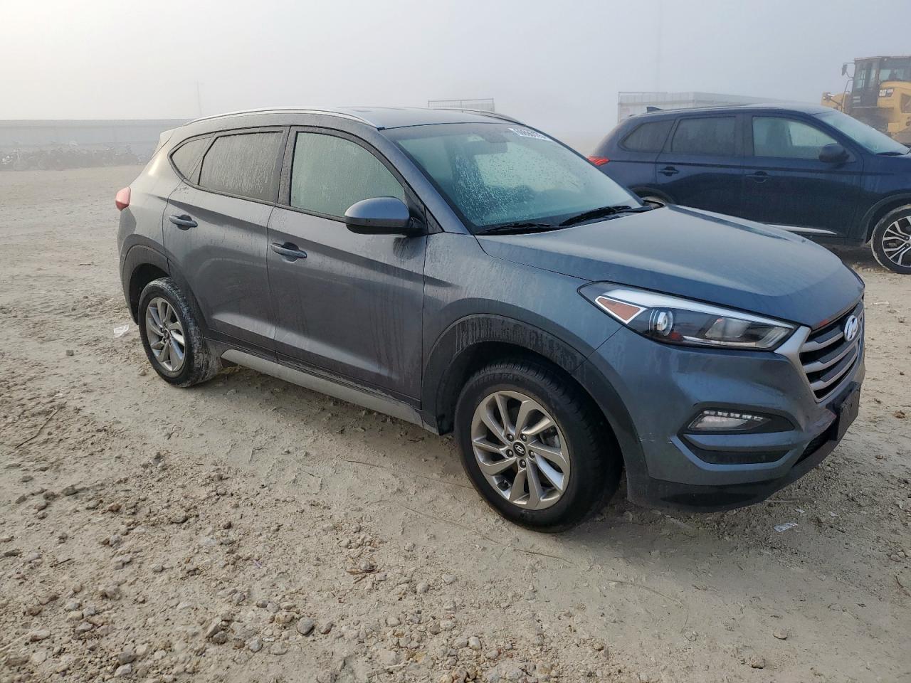 2018 Hyundai Tucson VIN KM8J3CA42JU728455 photo 4