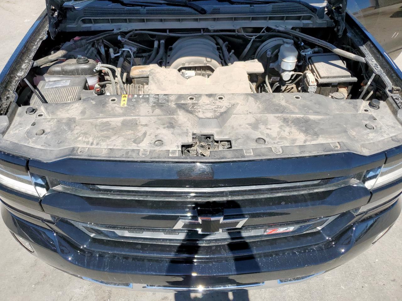 2018 Chevrolet All models VIN 3GCUKRECXJG460864 photo 11
