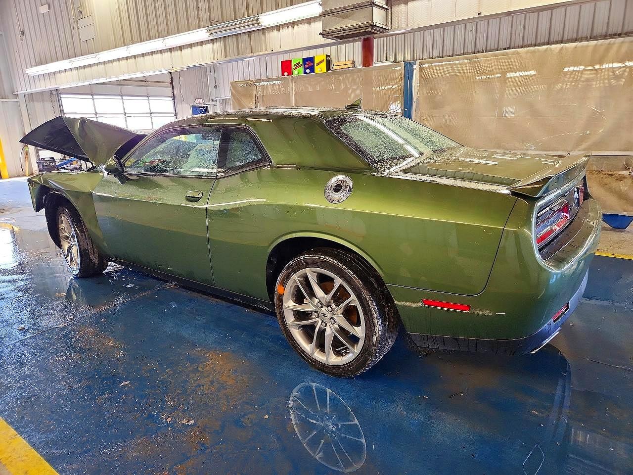 2022 Dodge Challenger VIN 2C3CDZGG5NH144658 photo 2