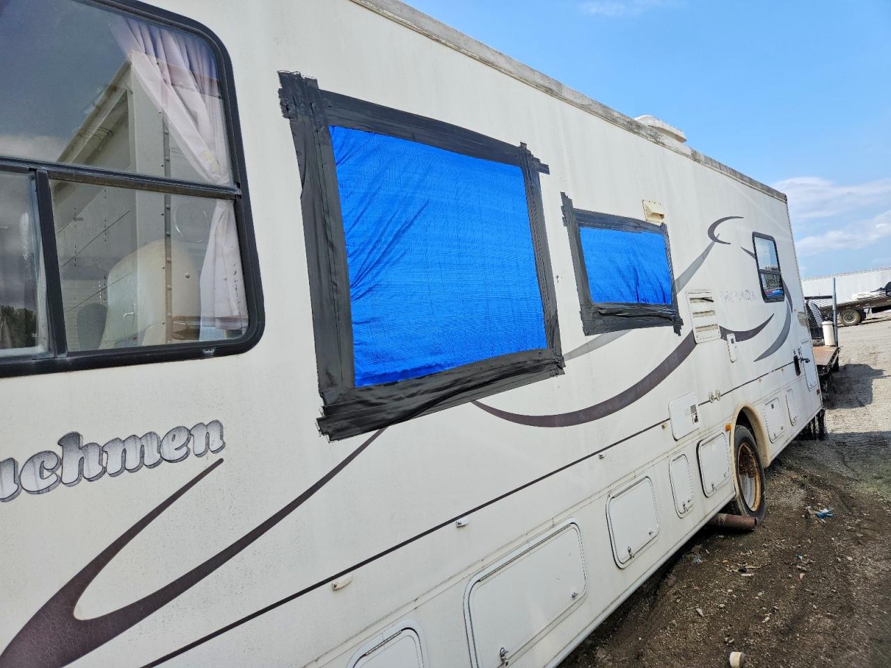 2002 COACHMEN Recreation VIN 1FCLF53S020A06311 photo 9