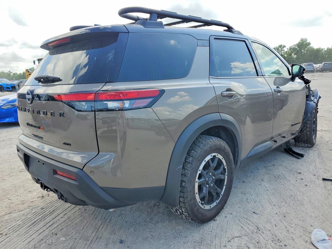 2025 NISSAN Pathfinder VIN 5N1DR3BD0SC211365 photo 3
