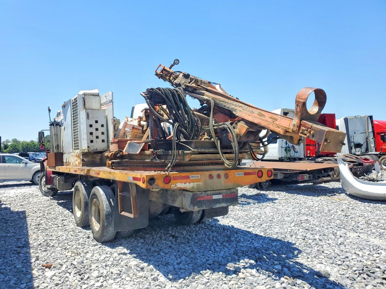 2009 FREIGHTLINER All other VIN 1FVMCYBS09DAM4566 photo 3