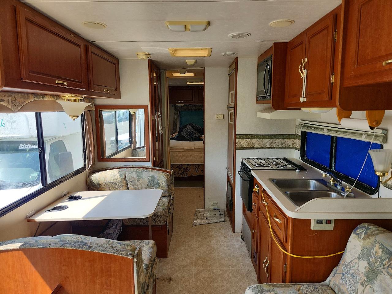 2002 COACHMEN Recreation VIN 1FCLF53S020A06311 photo 6