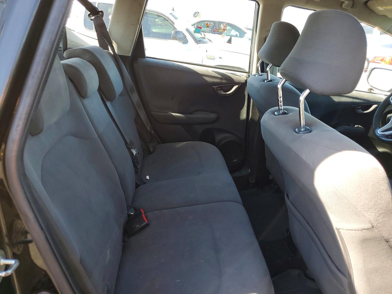 2013 Honda Fit VIN JHMGE8H32DC025580 photo 10
