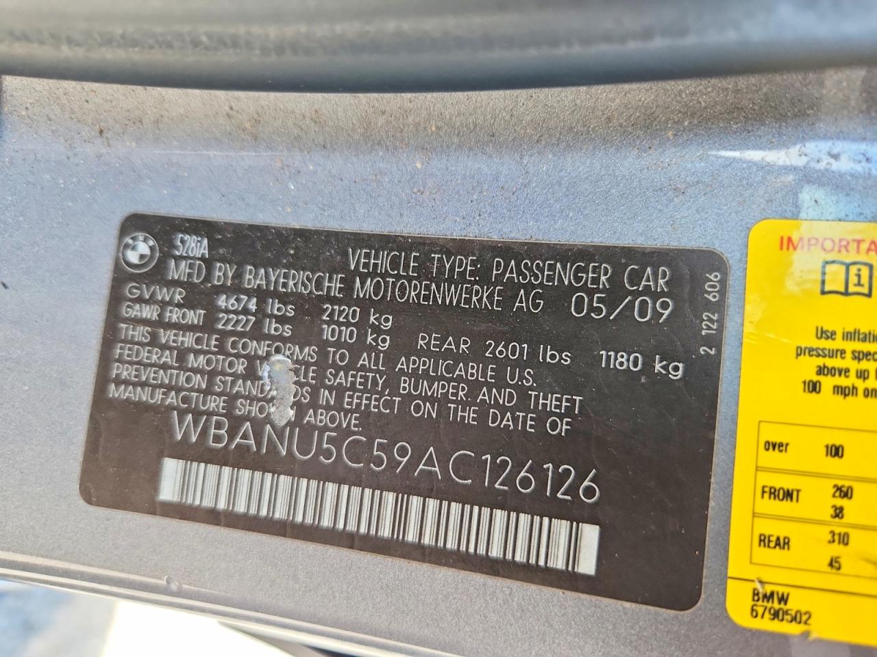 2010 BMW 5 series VIN WBANU5C59AC126126 photo 12