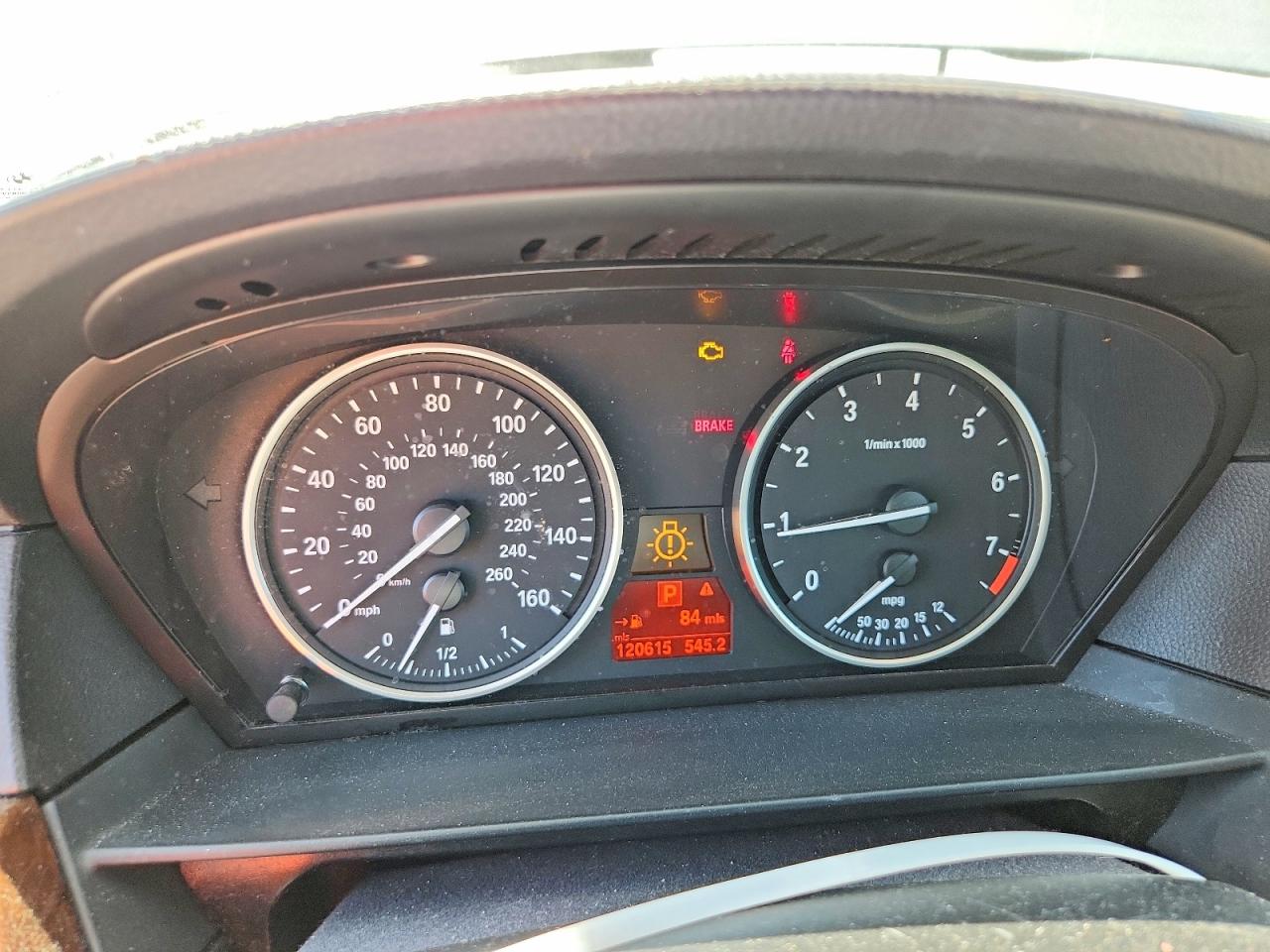 2010 BMW 5 series VIN WBANU5C59AC126126 photo 9