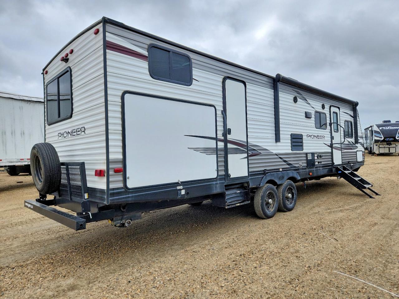 2021 HEARTLAND Pioneer VIN 5SFPB3729ME440368 photo 4