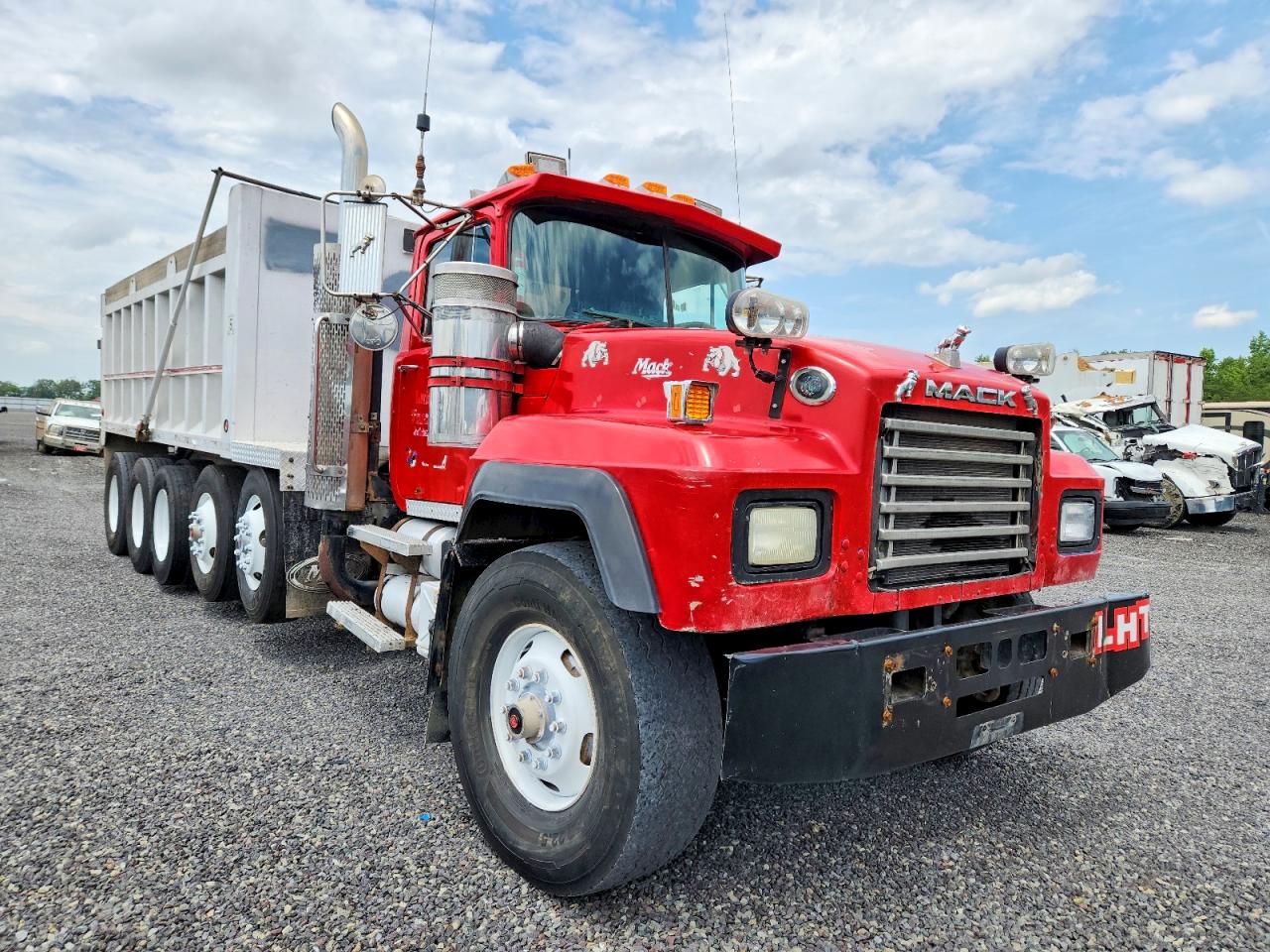1993 MACK All other VIN 1M2P267C9PM015784 photo 1