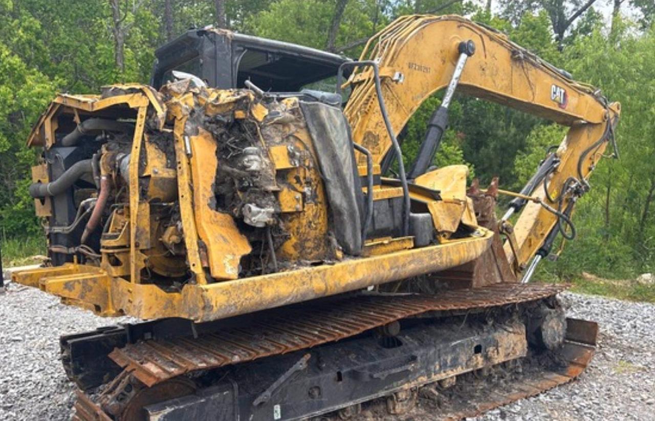 2023 Caterpillar All models VIN CAT00313PNFZ30297 photo 4