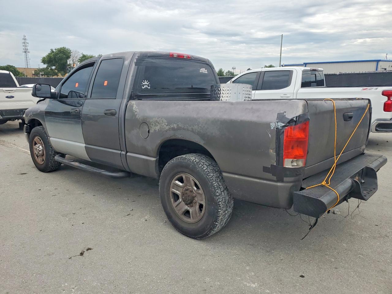 2004 Dodge Ram 2500 VIN 3D7KA28C64G212425 photo 2