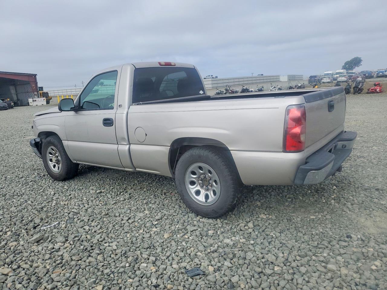 2006 CHEV Silverado VIN 3GCEC14X96G166581 photo 2
