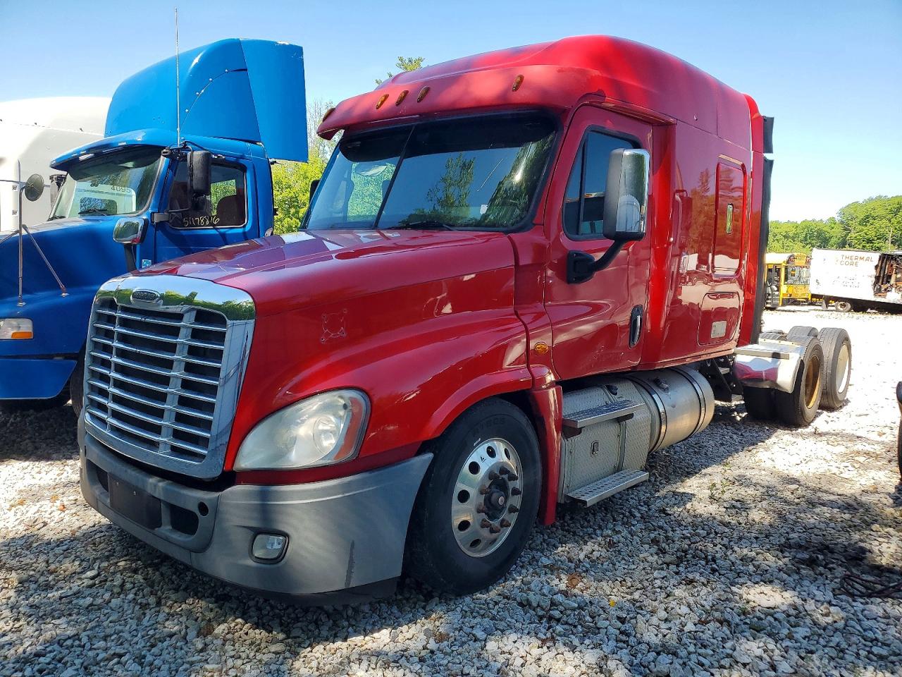 2016 FREIGHTLINER All other VIN 3AKGGLBG8GSHE6397 photo 2