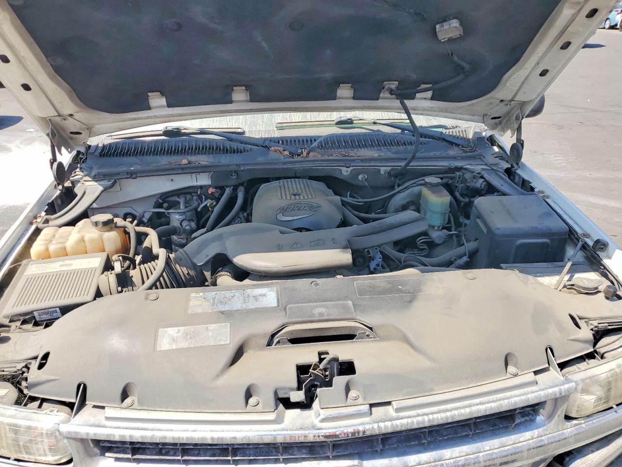 2002 CHEVROLET Tahoe VIN 1GNEC13VX2R246666 photo 12