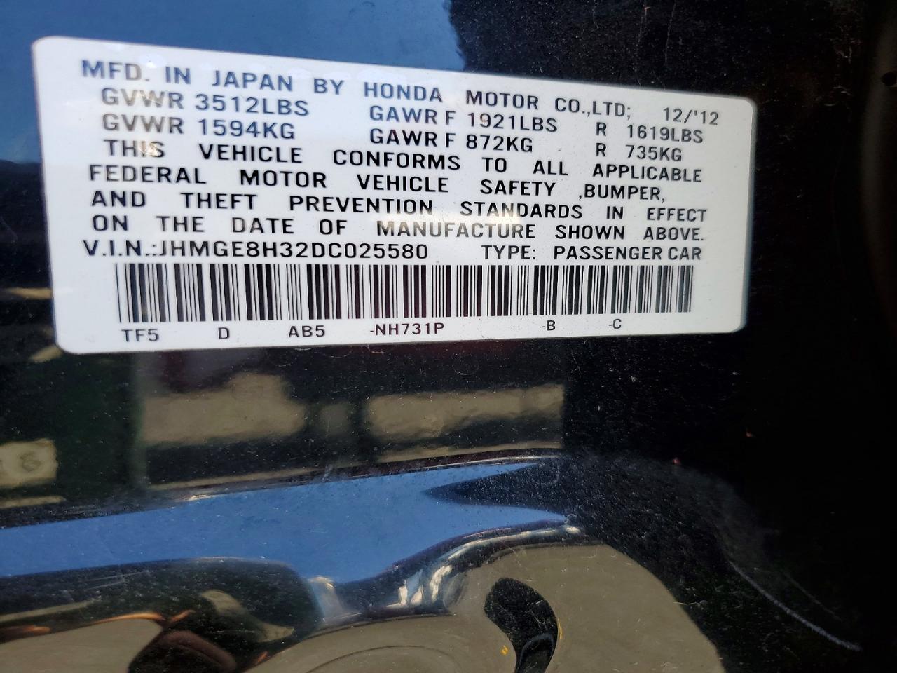 2013 Honda Fit VIN JHMGE8H32DC025580 photo 12