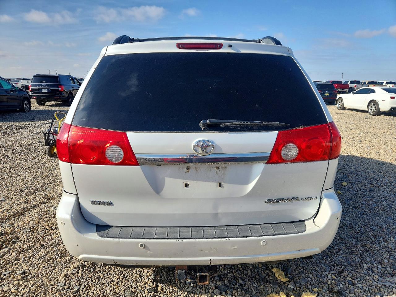 2008 TOYOTA Sienna VIN 5TDZK22C98S212389 photo 6