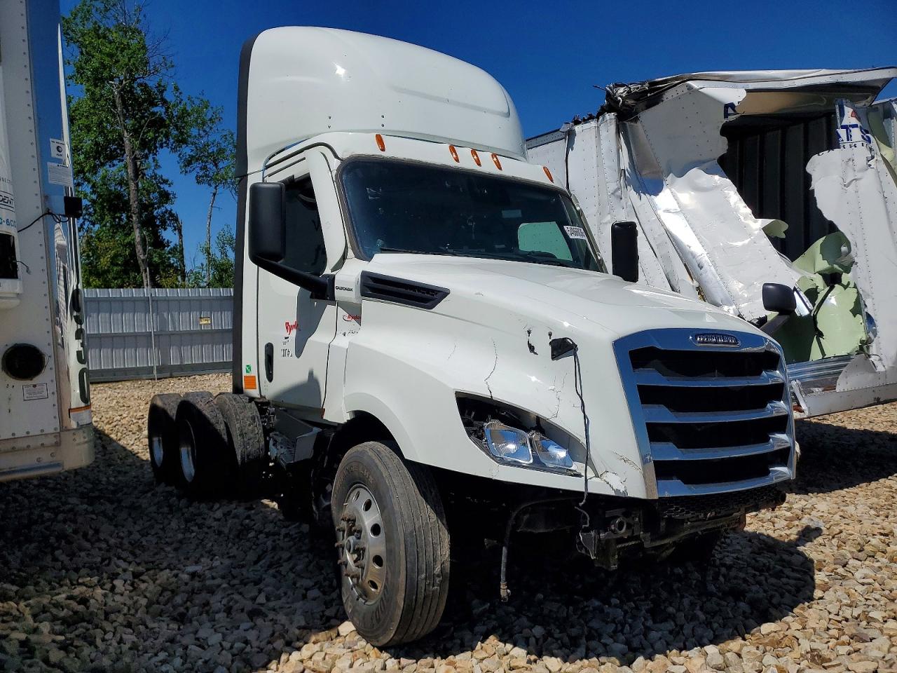 2024 FREIGHTLINER All other VIN 3AKJHLDR7RSUS1813 photo 1