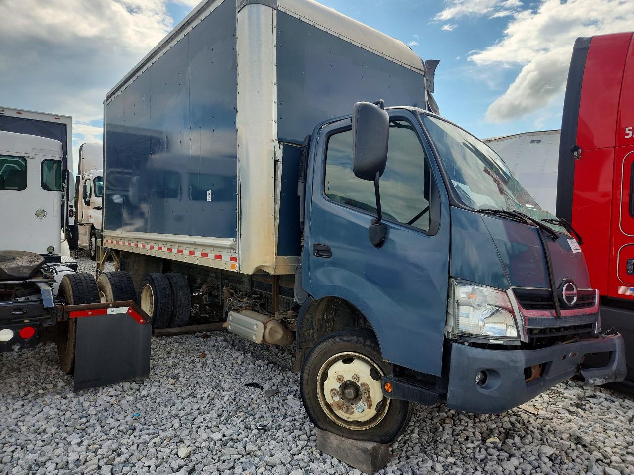 2020 HINO All other VIN JHHRDM2H4LK009571 photo 4
