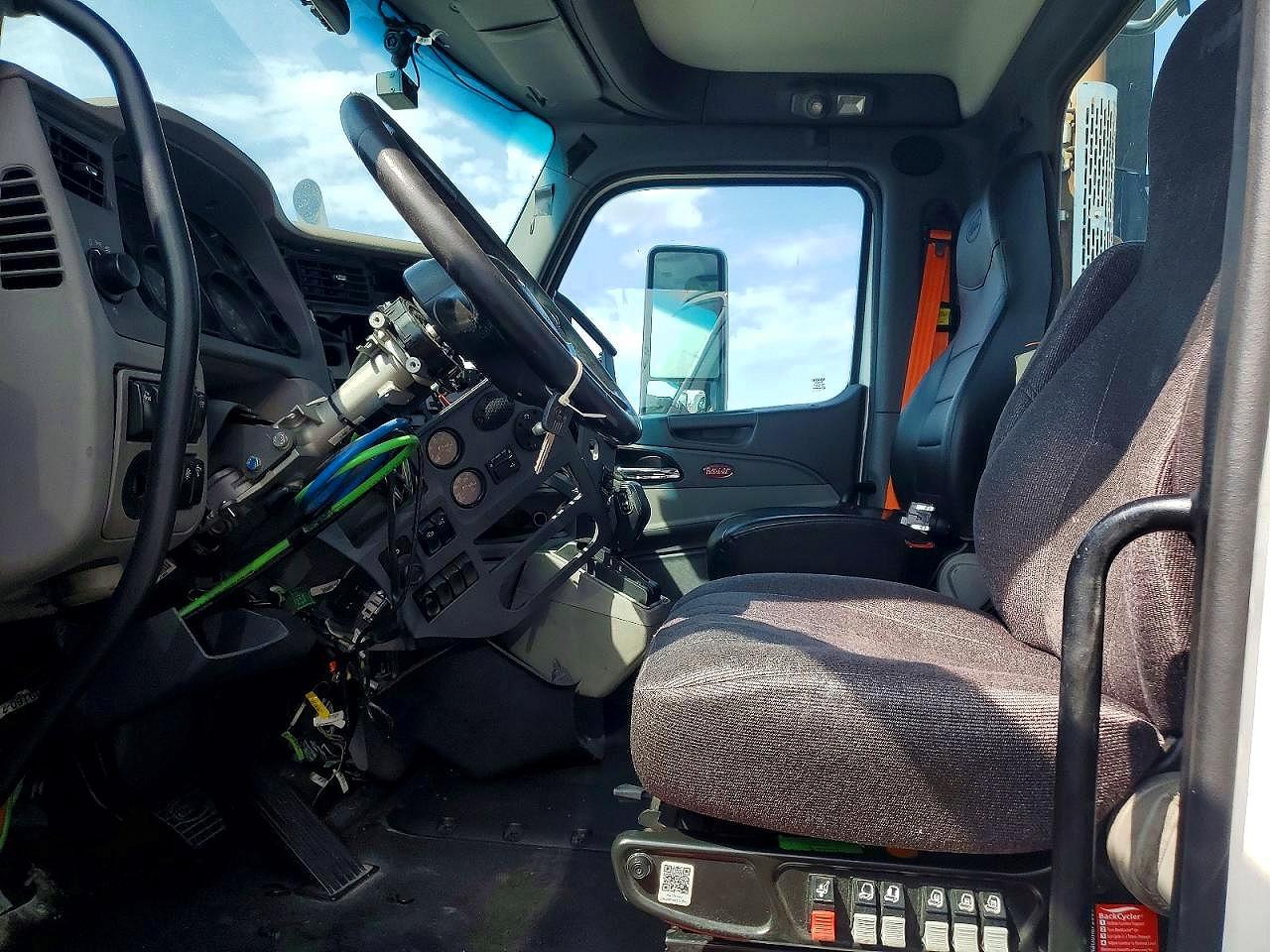 2017 PETERBILT All other VIN 1XPBA48X1HD428449 photo 5